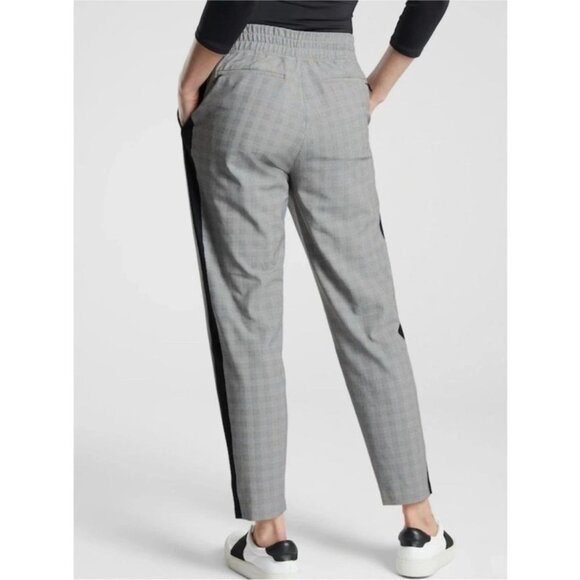 Athleta Gray Brooklyn Plaid Ankle Pants Size 6 - 47708 - Picture 5 of 15